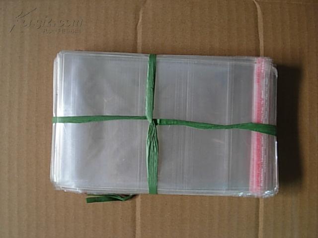 60開連環(huán)畫保護(hù)袋--6元100個. (塑料袋寄不了印刷品.郵局普通包裹發(fā)貨,訂購后等我修改運(yùn)費(fèi)在付款,10品)